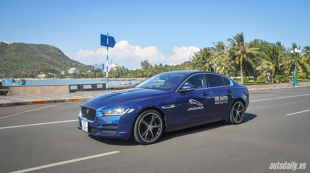 Jaguar - Land Rover tổ chức chương trình lái thử tại Vũng Tàu Jaguar_Land Rover_VT (1).jpg