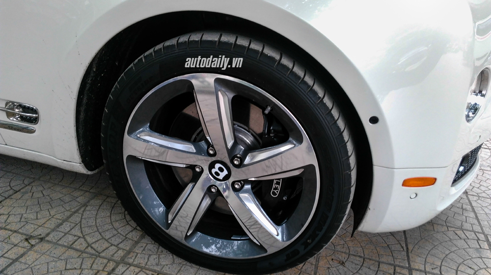Ảnh Bentley Mulsanne Speed 2015 đầu tiên tại Việt Nam bentley mulsanne speed 2015 (13).JPG