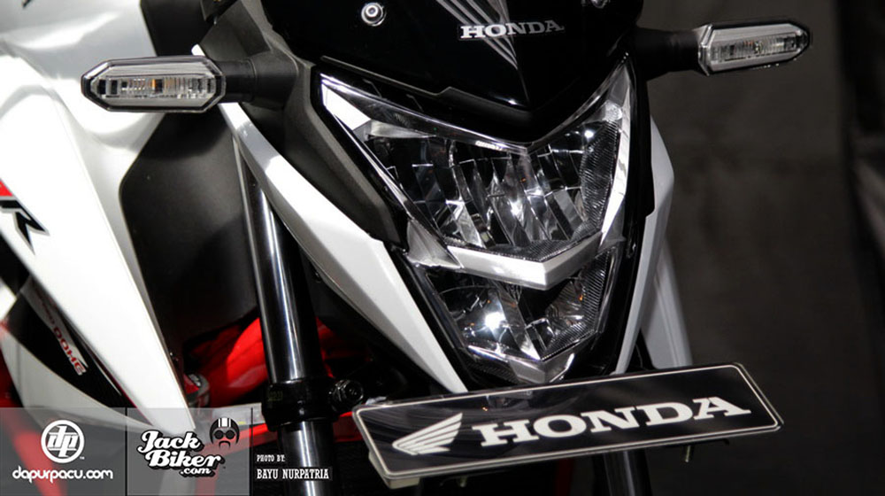 Honda CB150R StreetFire phiên bản đặc biệt trình làng Honda_CB150R_StreetFire (2).jpg