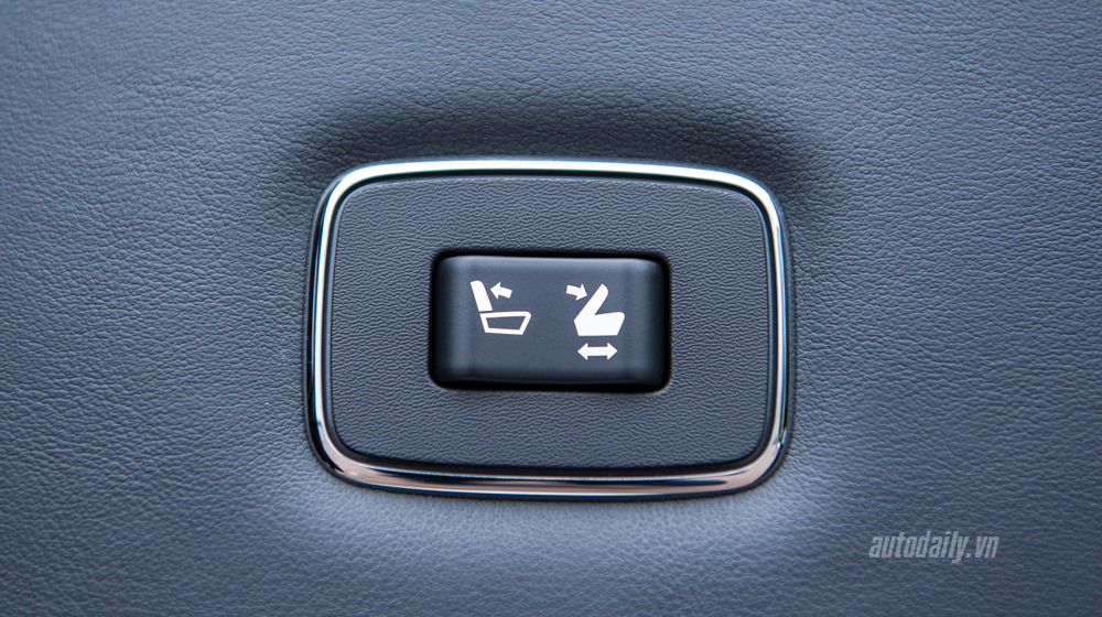 Ảnh chi tiết nội thất Toyota Alphard 2016 tại Hà Nội Toyota Alphard 2016 (1).jpg