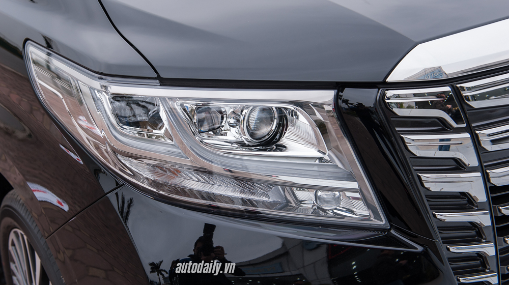 Ảnh chi tiết ngoại thất Toyota Alphard 2016 tại Hà Nội Toyota Alphard 2016 (13).jpg