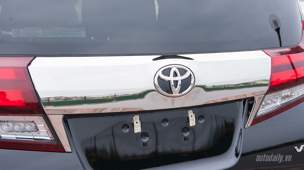 Ảnh chi tiết ngoại thất Toyota Alphard 2016 tại Hà Nội Toyota Alphard 2016 (18).jpg