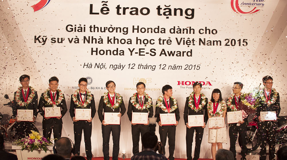 Honda Việt Nam tổ chức Lễ trao tặng Giải thưởng Honda Y-E-S 2015 honda-yes-award (1).jpg