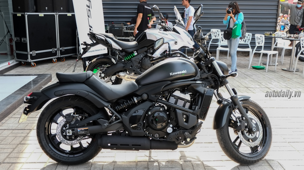 Chi tiết Kawasaki Vulcan S ABS chính hãng tại Việt Nam Kawasaki_VulcanS_ABS_2016 (11).jpg