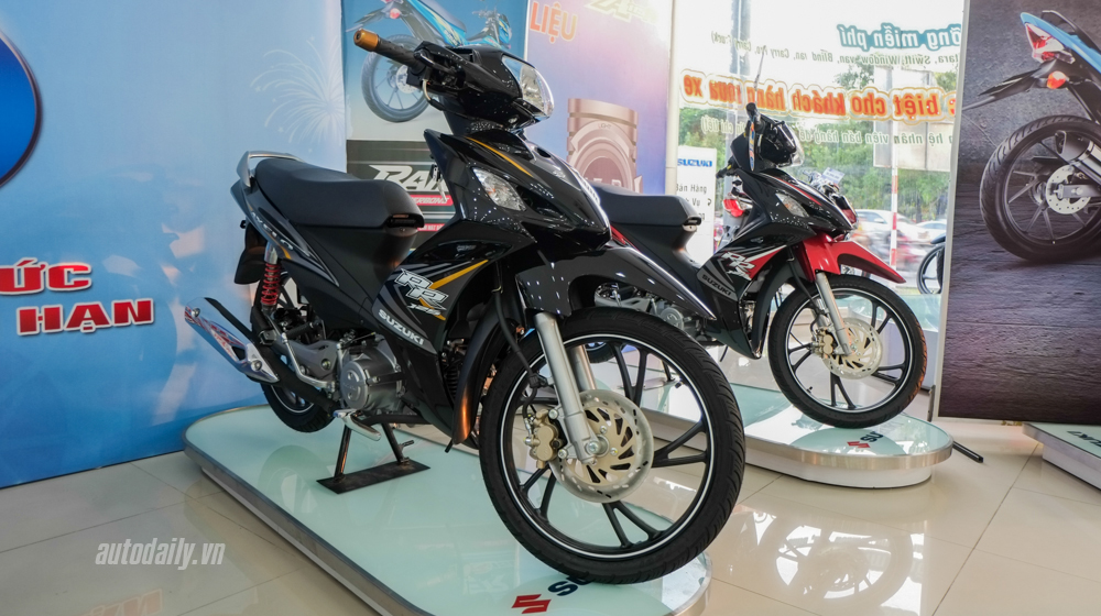 Mua xe máy côn tay nào dưới 40 triệu đồng? Suzuki_Axelo_2016 (2).jpg