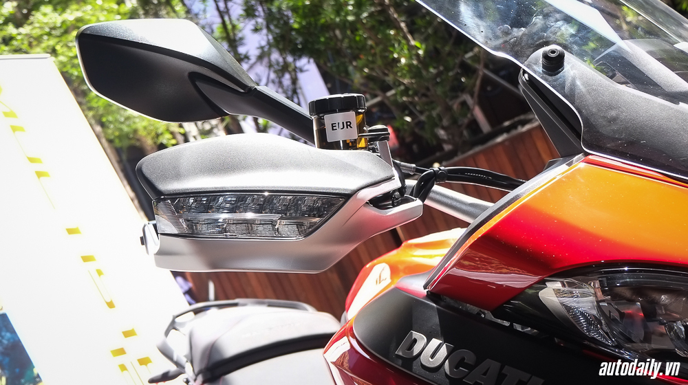 Khám phá môtô Ducati Multistrada 1200S chính hãng tại Việt Nam Ducati Multistrada 1200 (9).jpg