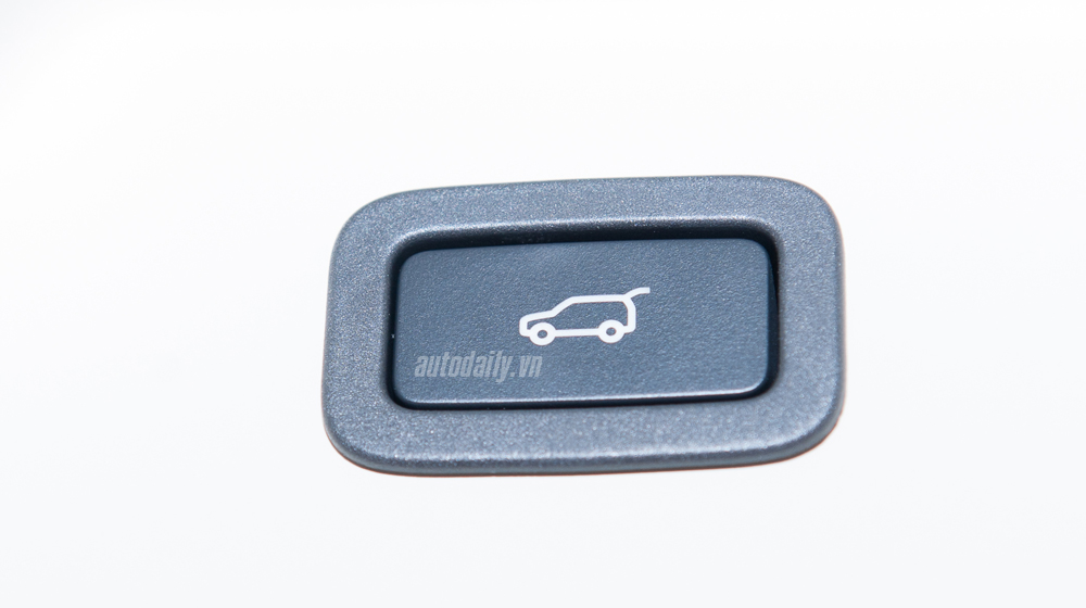 Ảnh chi tiết Range Rover LWB 4.4 Vogue SDV8 tại Hà Nội range rover LWB may dau (13).JPG