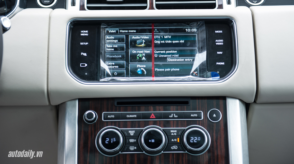 Ảnh chi tiết Range Rover LWB 4.4 Vogue SDV8 tại Hà Nội range rover LWB may dau (18).JPG