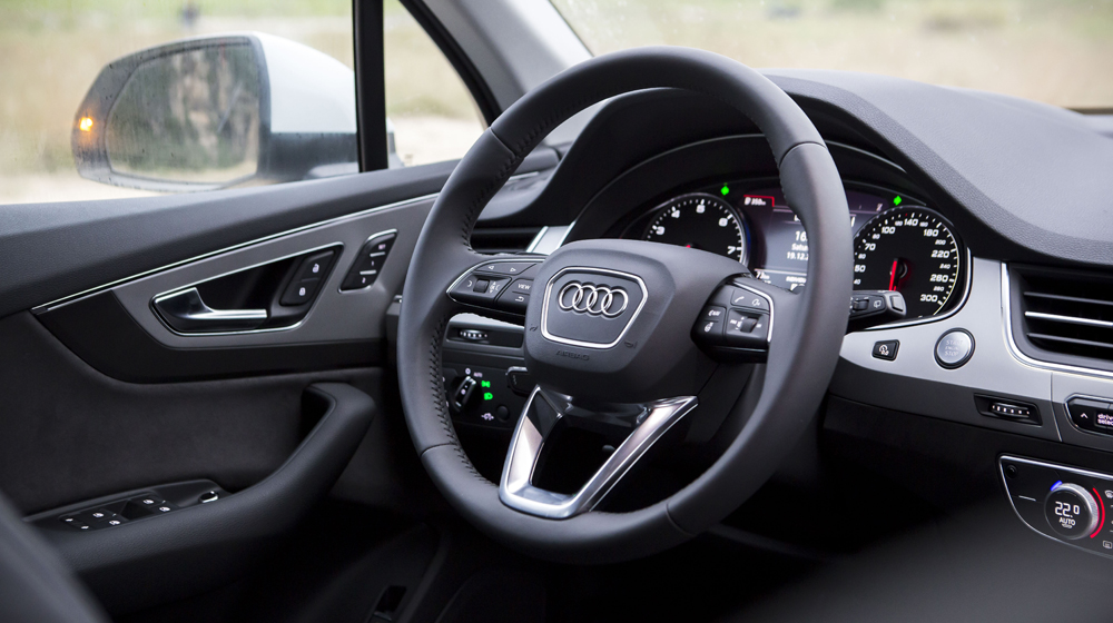 Ảnh chi tiết Audi Q7 2.0 2016 tại Việt Nam Audi Q7 2016 (1).jpg