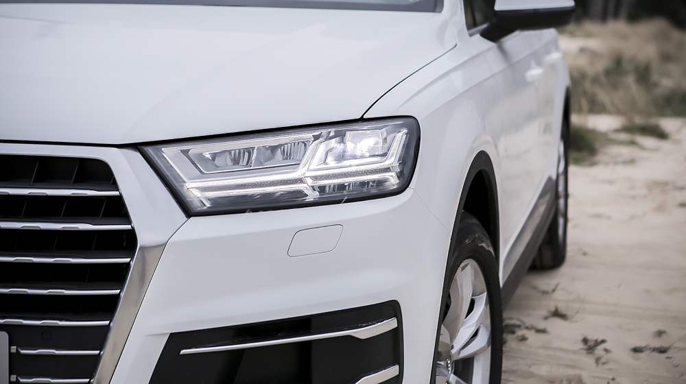 Ảnh chi tiết Audi Q7 2.0 2016 tại Việt Nam Audi Q7 2016 (12).jpg