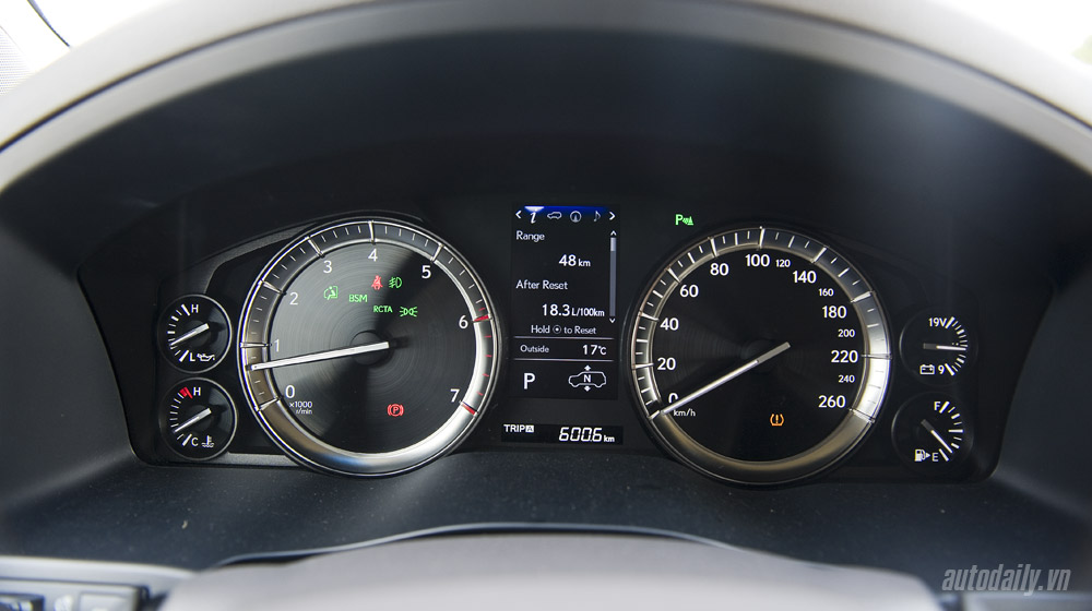 Đánh giá Lexus LX570 2016: Đẳng cấp SUV hạng sang Lexus LX570 (39).jpg