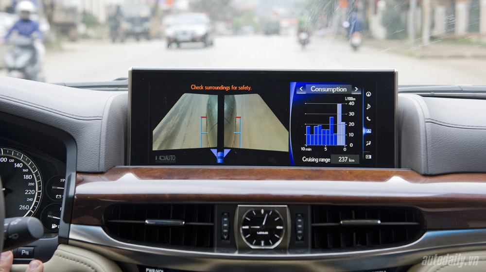 Đánh giá Lexus LX570 2016: Đẳng cấp SUV hạng sang Lexus LX570 (57).jpg