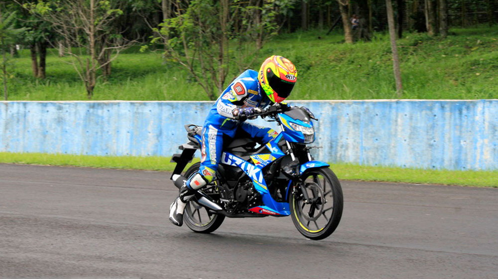 Suzuki Raider 2016 lộ diện trên đường chạy thử Suzuki_Raider (4).jpg