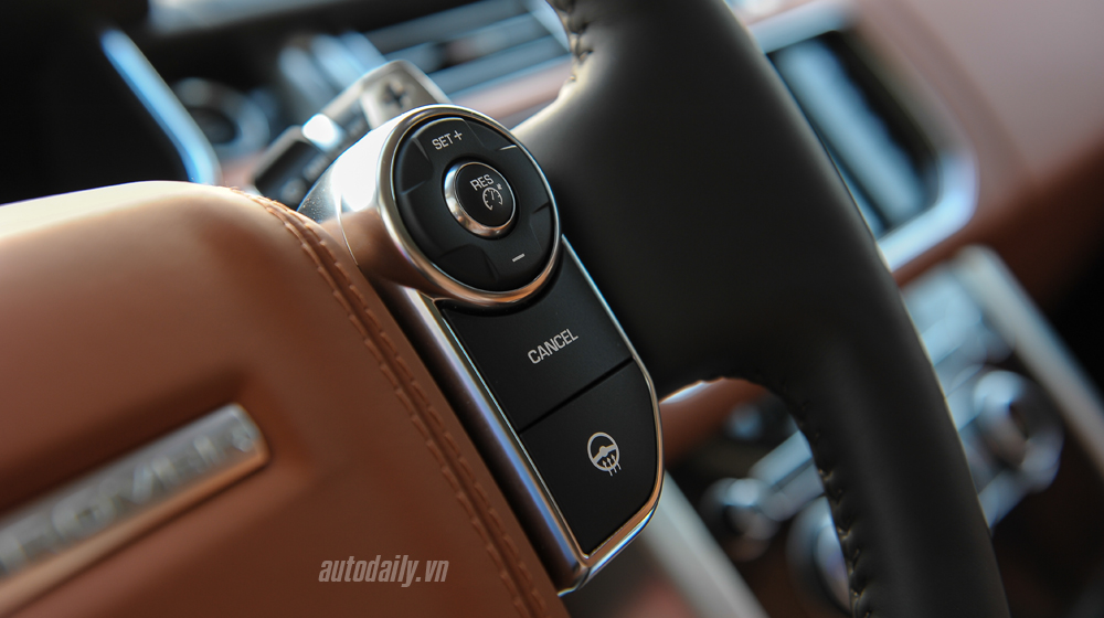 Chi tiết nội thất Range Rover SVAutobiography đầu tiên về Việt Nam Range Rover SVAutobiography (33).JPG