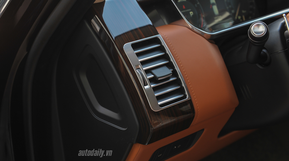 Chi tiết nội thất Range Rover SVAutobiography đầu tiên về Việt Nam Range Rover SVAutobiography (38).jpg