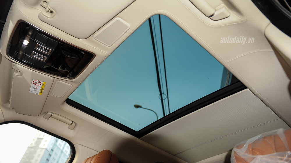 Chi tiết nội thất Range Rover SVAutobiography đầu tiên về Việt Nam Range Rover SVAutobiography (49).JPG