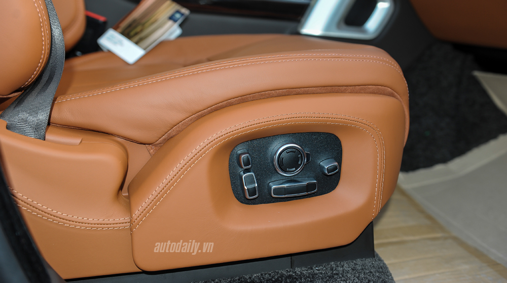 Chi tiết nội thất Range Rover SVAutobiography đầu tiên về Việt Nam Range Rover SVAutobiography (52).JPG