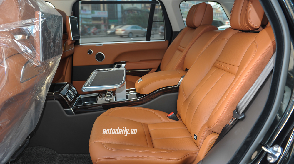 Chi tiết nội thất Range Rover SVAutobiography đầu tiên về Việt Nam Range Rover SVAutobiography (63).JPG
