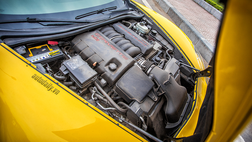 ‘‘Cầm cương’’ Chevrolet Corvette C6: Cơ bắp Mỹ đúng điệu chevrolet-corvette-c6 (13).JPG
