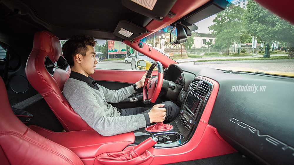 ‘‘Cầm cương’’ Chevrolet Corvette C6: Cơ bắp Mỹ đúng điệu chevrolet-corvette-c6 (18).JPG