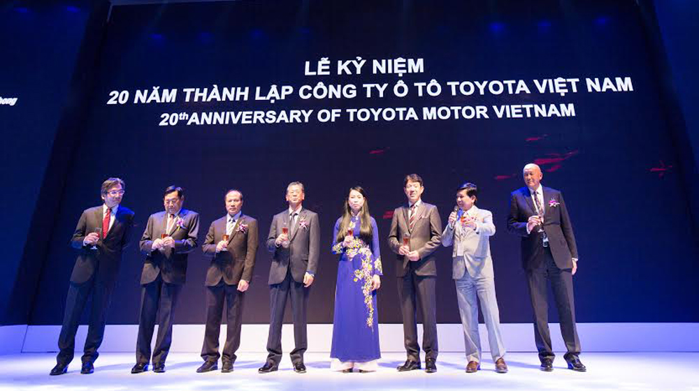 Toyota Việt Nam nhận Huân chương Lao động hạng Nhì toyota Việt Nam (1).JPG