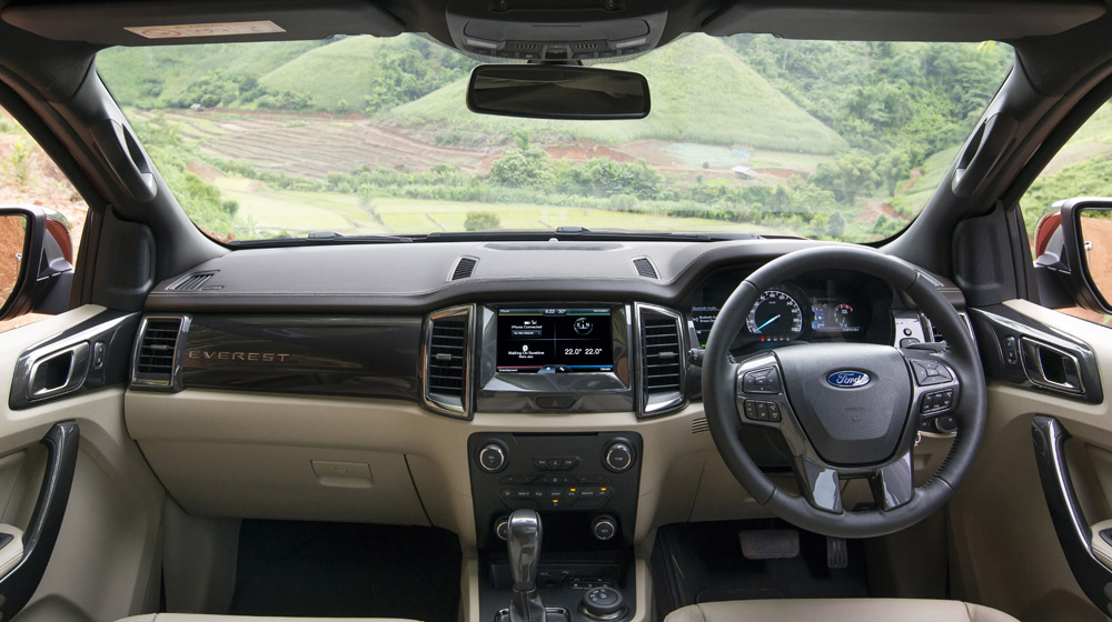 5 mẫu ôtô mới sẽ “gây sốt” thị trường Việt năm 2016 Ford-Everest-on-location-019.jpg