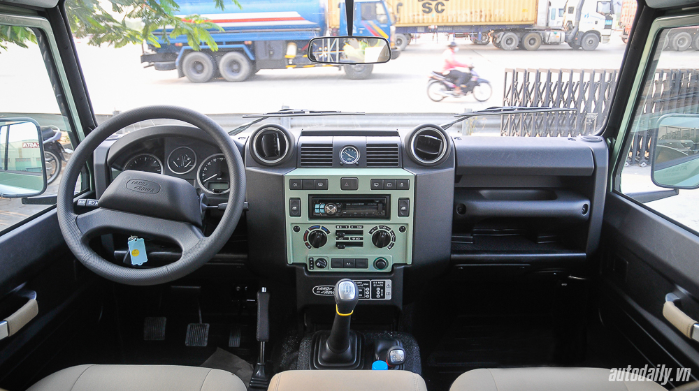 Ngắm Land Rover Defender Heritage Edition độc nhất Việt Nam Land_Rover_Defender_Disan (10).jpg