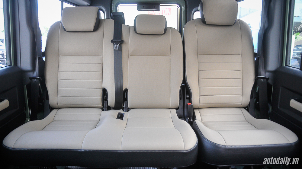 Ảnh chi tiết nội thất Land Rover Defender Heritage Edition Land_Rover_Defender_Disan (19).jpg