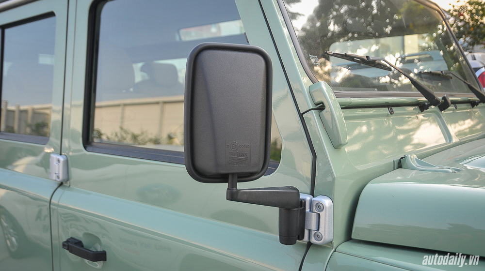 Ảnh chi tiết ngoại thất Land Rover Defender Heritage Edition Land_Rover_Defender_Disan (6).jpg