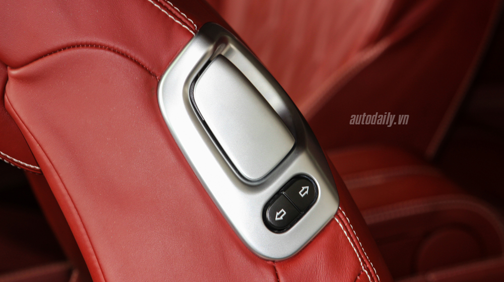 Ngắm kỹ Bentley Continental GT Convertible Mulliner tại Hà Nội Bentley GTC 2012 (27).JPG