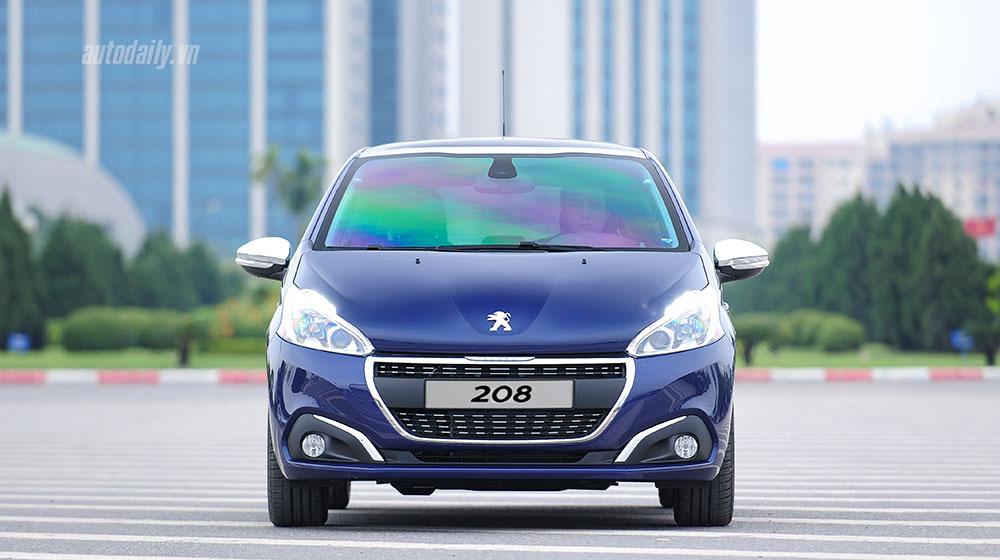 Đánh giá Peugeot 208 – “Xế” nhỏ đẳng cấp châu Âu DSC_4660.jpg