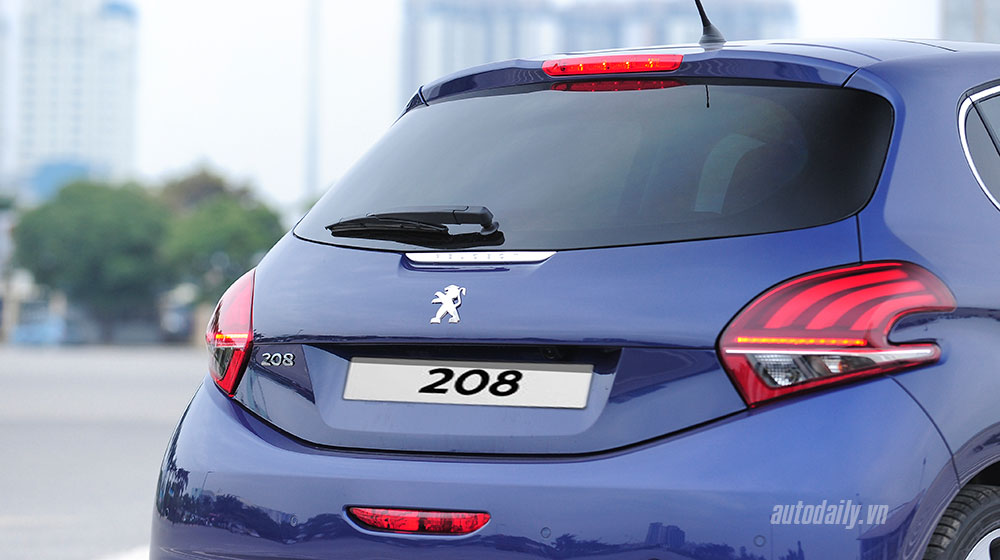 Đánh giá Peugeot 208 – “Xế” nhỏ đẳng cấp châu Âu DSC_4671.jpg