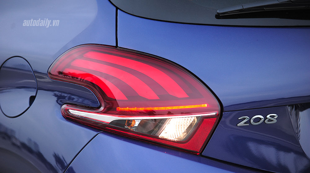 Đánh giá Peugeot 208 – “Xế” nhỏ đẳng cấp châu Âu DSC_4673.jpg