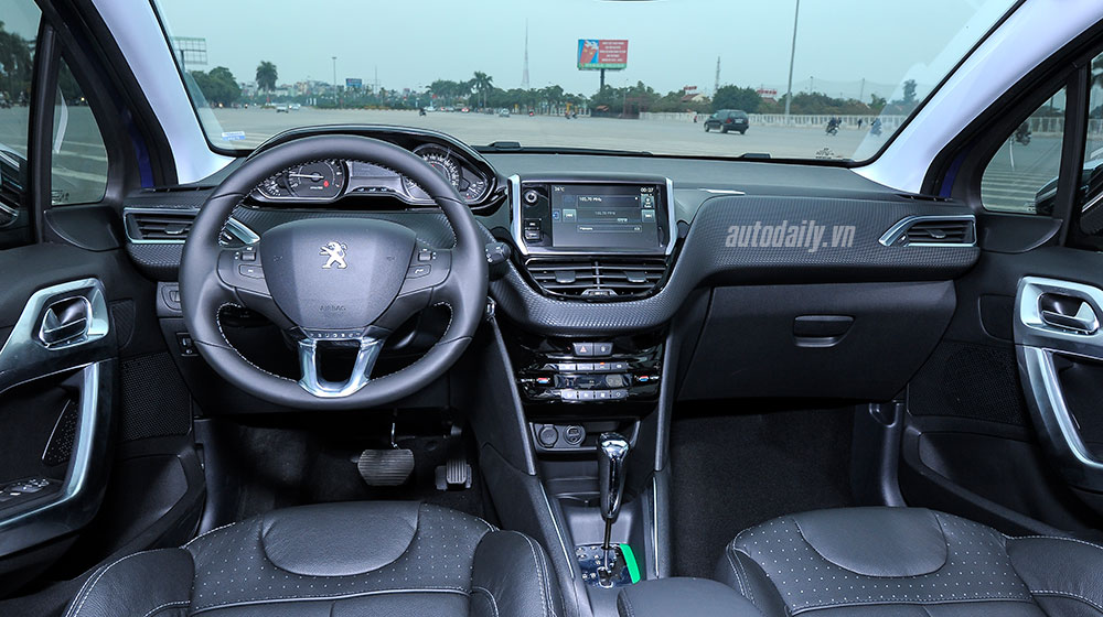 Đánh giá Peugeot 208 – “Xế” nhỏ đẳng cấp châu Âu DSC_4726-copy.jpg