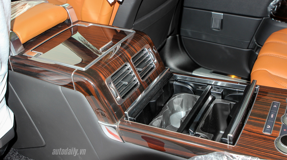 Ngắm hàng hiếm Range Rover Autobiography LWB Hybrid tại Hà Nội 1 Range Rover Autobiography Hybrid (13).JPG