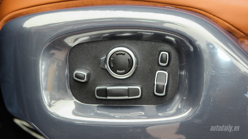 Ngắm hàng hiếm Range Rover Autobiography LWB Hybrid tại Hà Nội 1 Range Rover Autobiography Hybrid (22).JPG