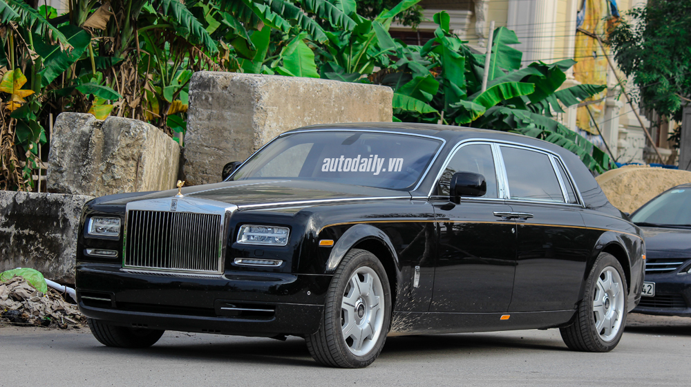 Đại gia Ninh Bình chi hơn 30 tỷ tậu Rolls-Royce Phantom Series II EWB 1 Rolls-Royce Phantom (13).JPG