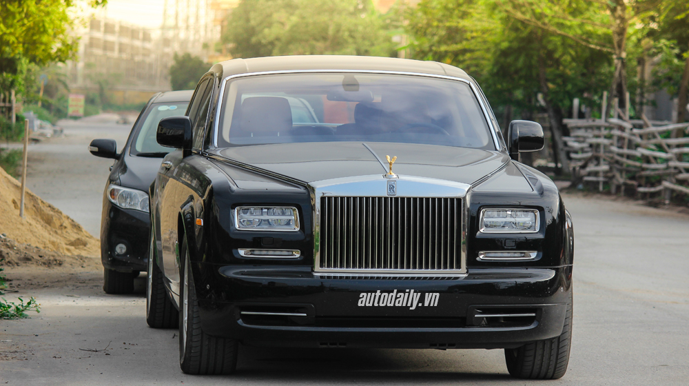 Đại gia Ninh Bình chi hơn 30 tỷ tậu Rolls-Royce Phantom Series II EWB 1 Rolls-Royce Phantom (6).JPG