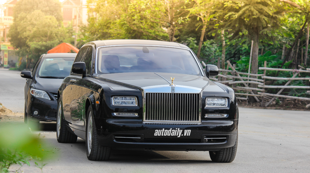 Đại gia Ninh Bình chi hơn 30 tỷ tậu Rolls-Royce Phantom Series II EWB 1 Rolls-Royce Phantom (8).JPG