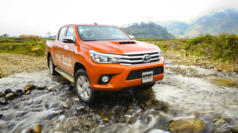 5 lý do khiến Toyota Hilux là lựa chọn hàng đầu trong phân khúc xe bán tải Hilux trip (15).jpg