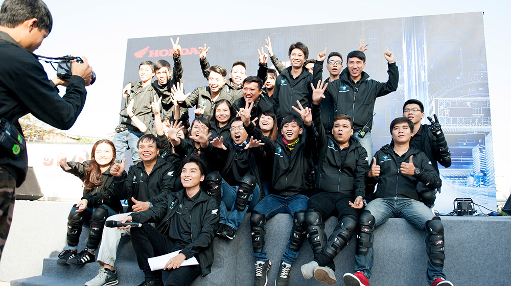 Rong ruổi đón năm mới cùng Hòa Minzy và Ngọc Trai air-blade-caravan-4 (3)-1.jpg