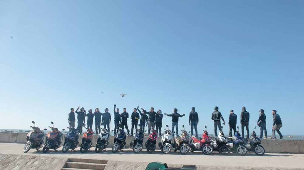 Rong ruổi đón năm mới cùng Hòa Minzy và Ngọc Trai air-blade-caravan-4 (9).jpg