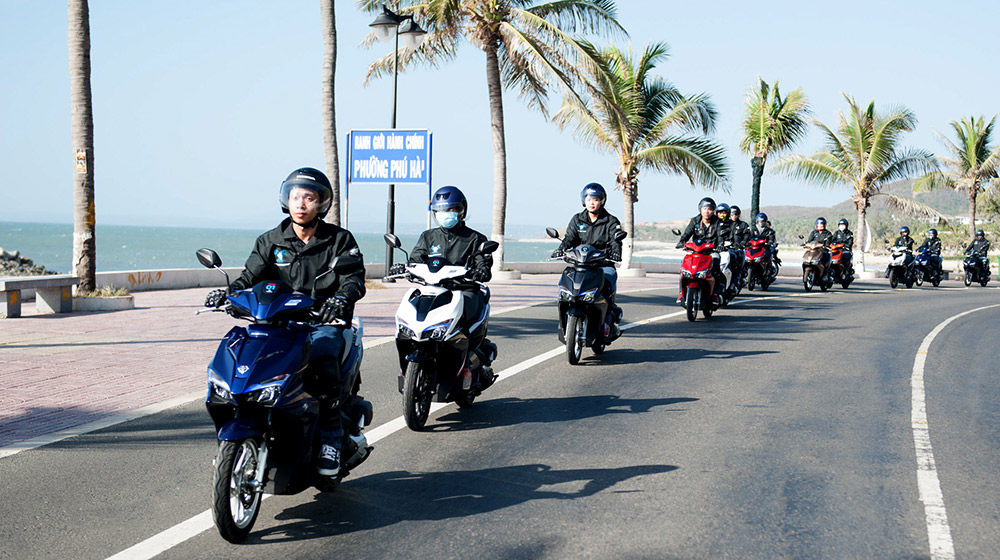 Rong ruổi đón năm mới cùng Hòa Minzy và Ngọc Trai air-blade-caravan-4-(7).jpg