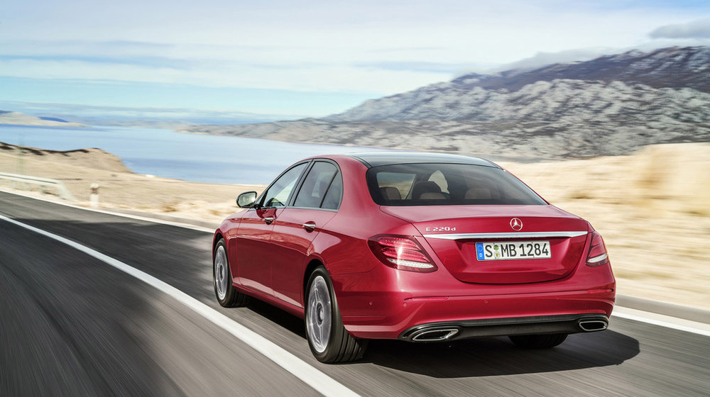 Ảnh chi tiết Mercedes-Benz E-Class 2016 2017-Mercedes-E-Class-21.jpg