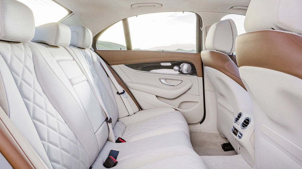 Ảnh chi tiết Mercedes-Benz E-Class 2016 2017-Mercedes-E-Class-9.jpg
