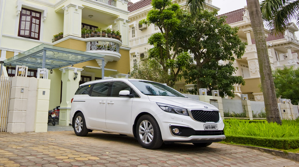 Đánh giá Kia Grand Sedona – Mẫu MPV lý tưởng cho gia đình Việt Kia Sedona_Ngoai that 1 (2).jpg