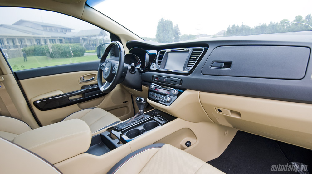 Đánh giá Kia Grand Sedona – Mẫu MPV lý tưởng cho gia đình Việt Kia Sedona_Noithat (11).jpg