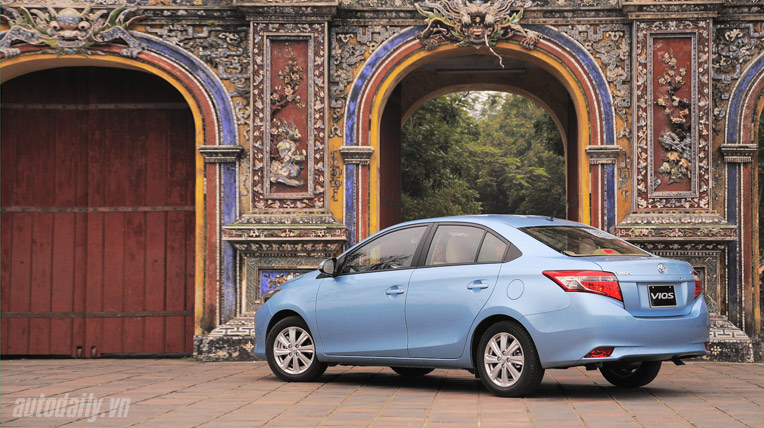 Honda City và Toyota Vios: Cuộc đua phân khúc sedan hạng B Toyota_Vios (8).jpg