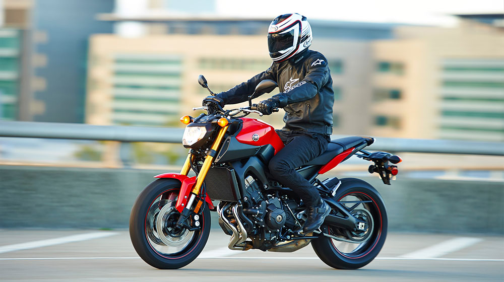 Yamaha FZ-09 lọt “Top môtô” được yêu thích nhất 2015 fz-(5)_FCVH.jpg