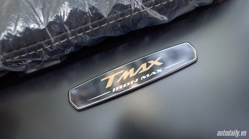 Ảnh chi tiết Yamaha TMax Iron Max tại Việt Nam Yamaha_TMAx (11).jpg